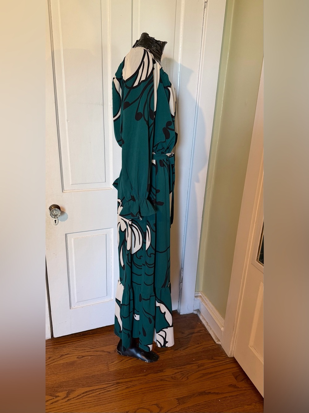Premier Amour Teal and White Floral Long-Sleeve Maxi Dress - NWT Size 10 - Picture 6 of 14